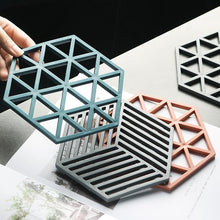 Load image into Gallery viewer, Nordic Silicone thermal insulation pad home dining table cushion anti-slip anti-scald high
